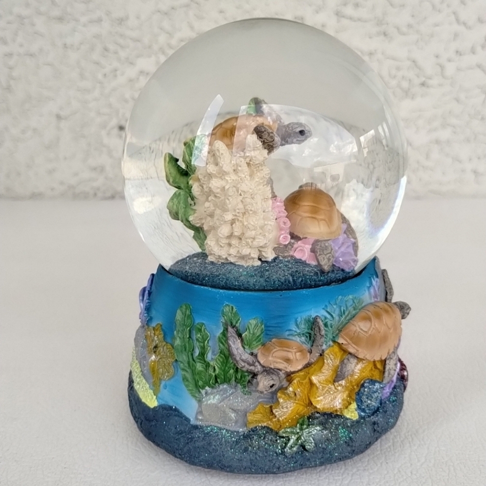 OdySea Aquarium Snow Globe Turtles AS IS Music Box Defective READ - Picture 7 of 12